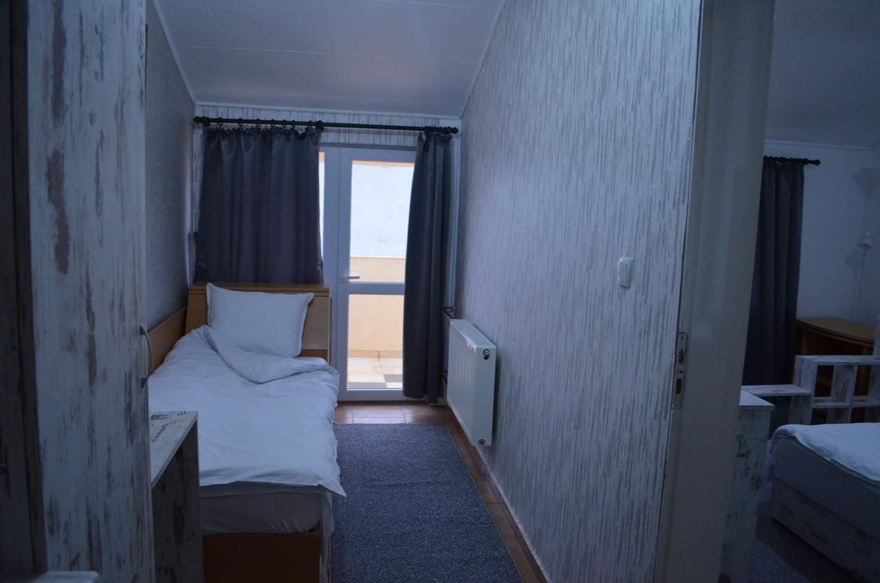 Отель Rio rooms (стаи за гости) Шумен